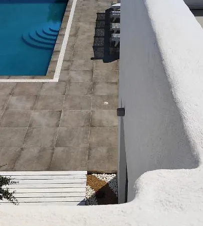 Guest house Elia Waterfront Suites & Pool