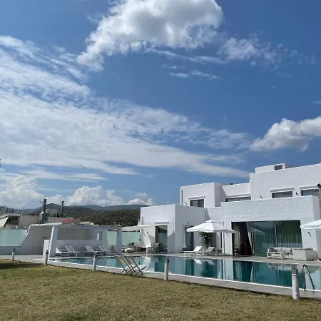 Guest house Elia Waterfront Suites & Pool *