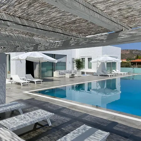 Elia Waterfront Suites & Pool Corinth