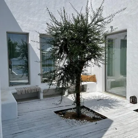 Guest house Elia Waterfront Suites & Pool *