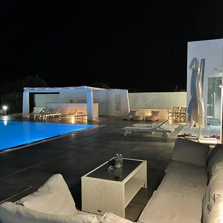 Elia Waterfront Suites & Pool Guest house Corinth