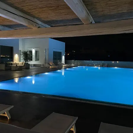 Elia Waterfront Suites&pool Affittacamere *
