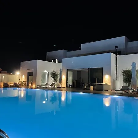 Elia Waterfront Suites&pool Corinto