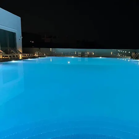 Elia Waterfront Suites&pool Affittacamere *