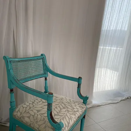 Elia Waterfront Suites&pool Affittacamere Corinto